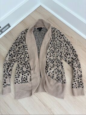 Rachel Zoe Beige and Black Leopard-Print Shawl Cardigan
